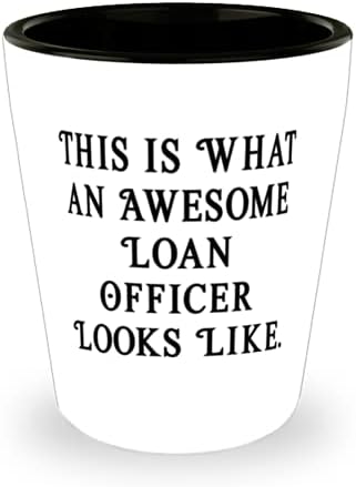 קצין הלוואה יפה, זה מה קצין הלוואה מדהים נראה, קצין הלוואה ירה זכוכית מחברים